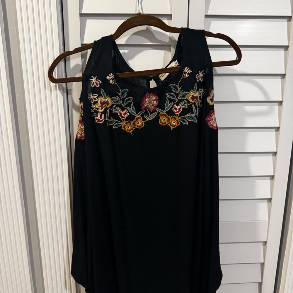 Black Cold shoulder long sleeve Top with Floral Embroidery